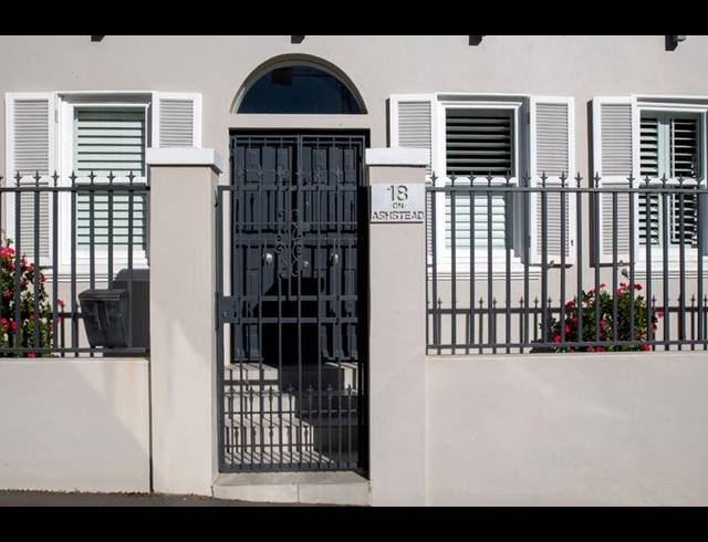 2 BEDROOM PROPERTY TO RENT IN GREEN POINT